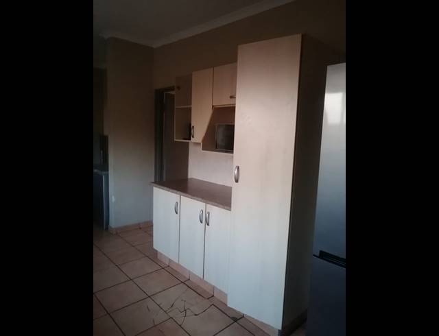 3 BEDROOM HOUSE FOR SALE IN SUNNYRIDGE